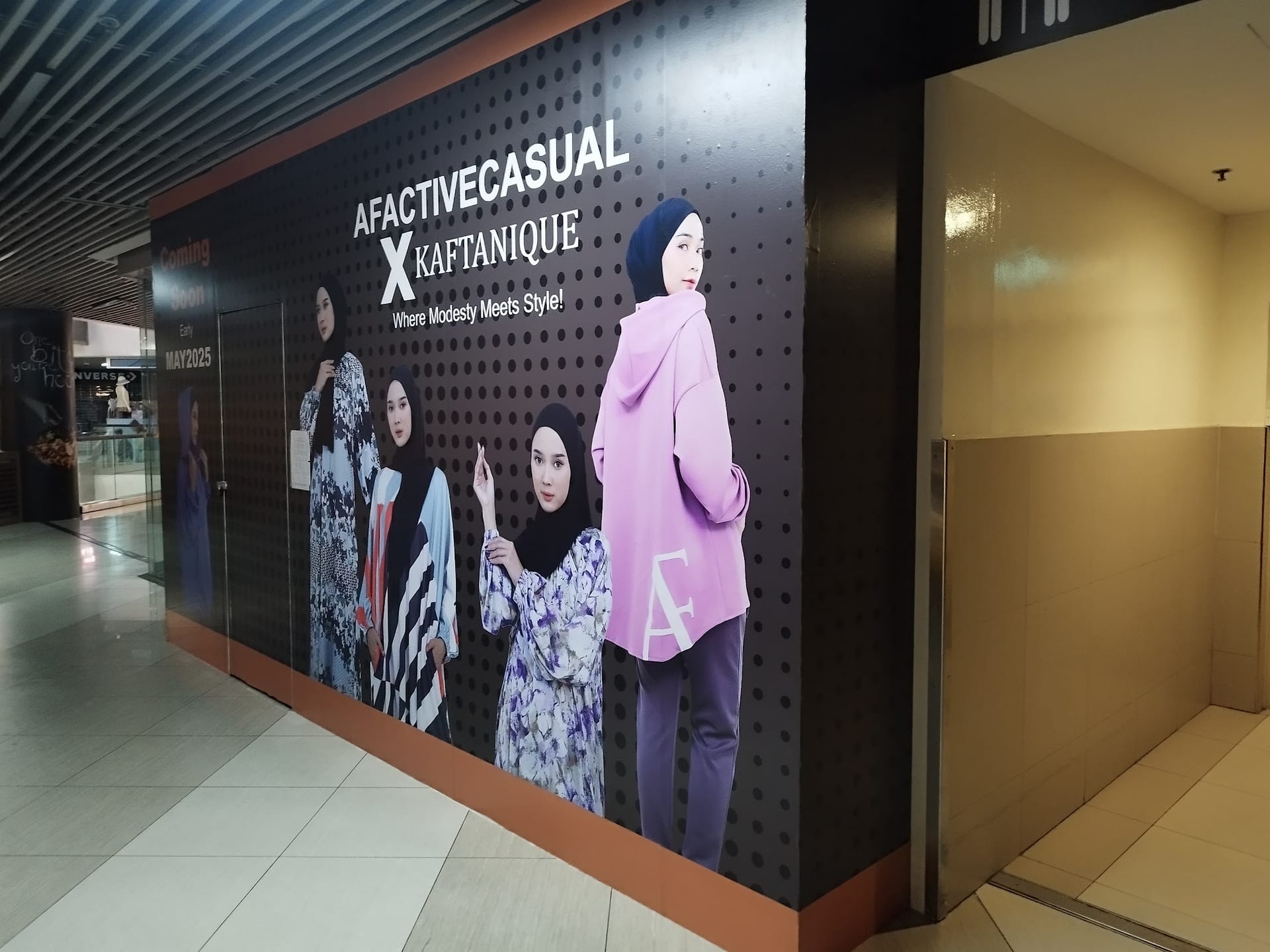 Afactivecasual x Kaftanique fashion store hoarding — Hoarding Sticker Printing by Garrison Productions, Singapore